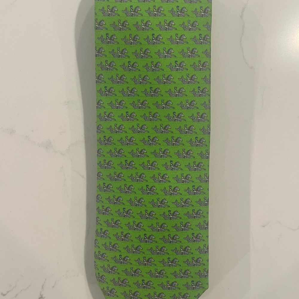 HERMES Horses with Rider in Vivid Green Luxury Silk Tie EUC - Picture 9 of 9